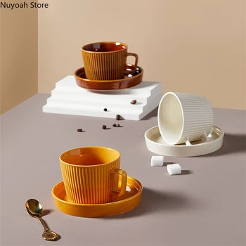 250ml cu Dungi Ceașcă de Cafea Europene Retro Cana Ceramica de Lux Lumina tridimensional Suc de Lapte Cupa de Aur Lingura Tavă Mică